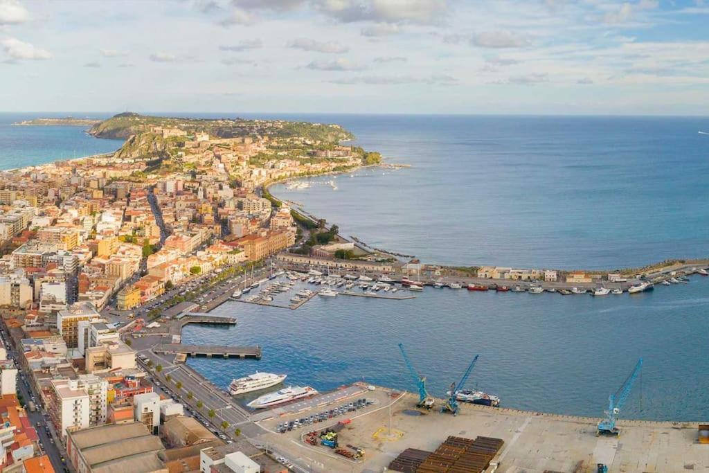 Matilde'S Flat Apartman Milazzo Kültér fotó
